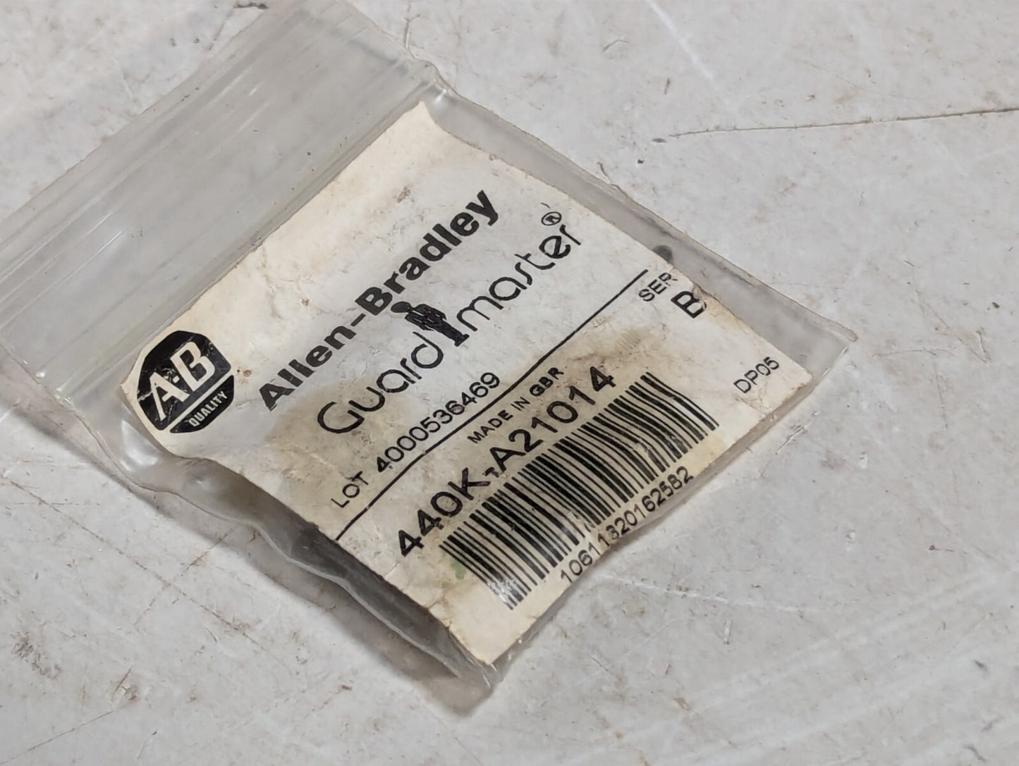 Allen Bradley 440K-A21014 B Guardmaster Flat Actuator Key For Interlock Switches