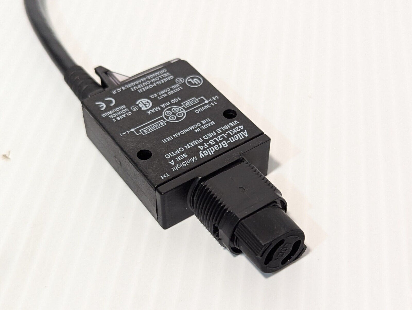 Allen-Bradley 42KL-L2LB-F4 / Ser A MiniSight Visible Red Fiber Optic 11-30VDC