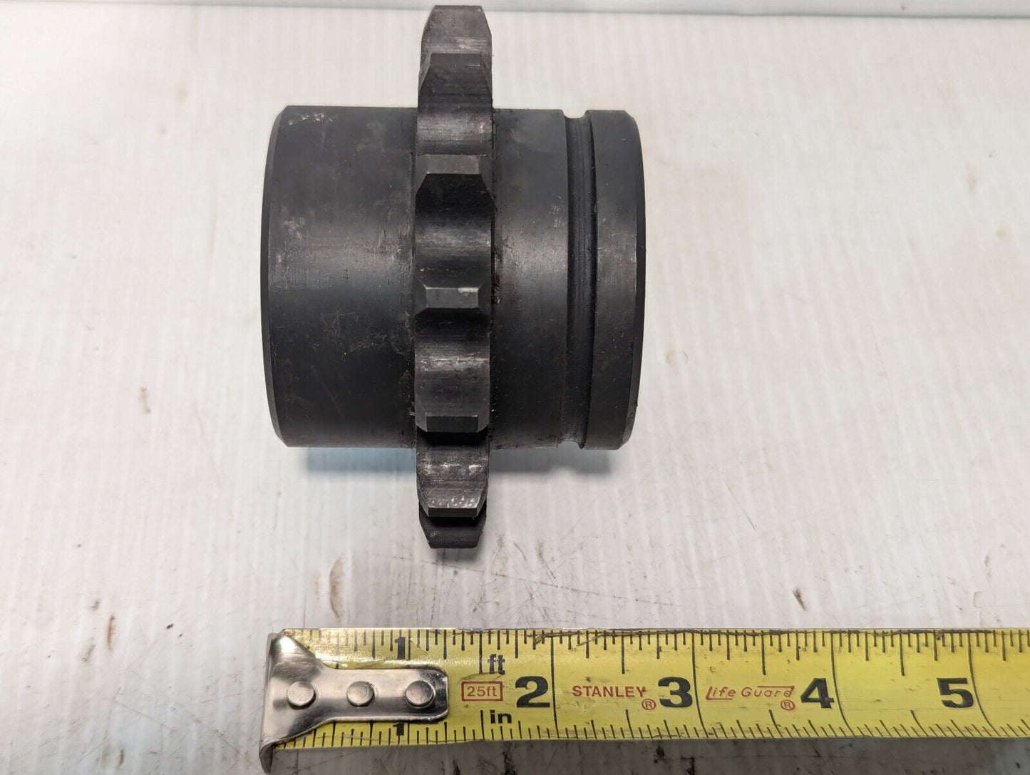 Unbranded Roller Chain Sprocket 15 Tooth 4" Diameter 1.25" Bore