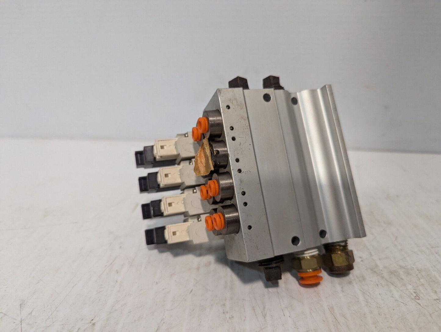 SMC VQZ2351-5L Solenoid Valve (x4) with Manifold Base - Free Shipping