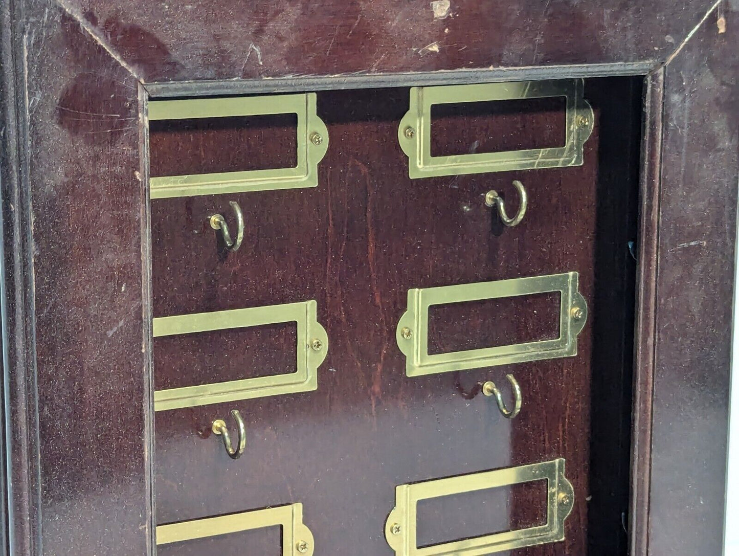 Decorative key storage box, 6 hooks with labels, wall mount - Free Shipping
