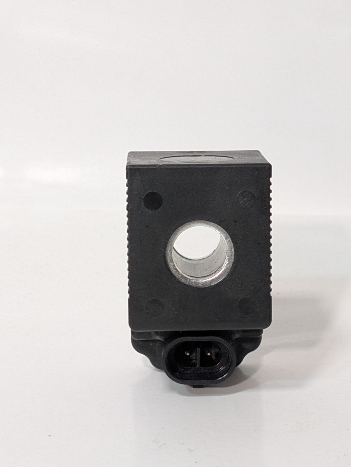 10R-05 1541 Solenoid Valve Coil, 24vdc (E24), 14.4w, Two Prong Connector, 19/22