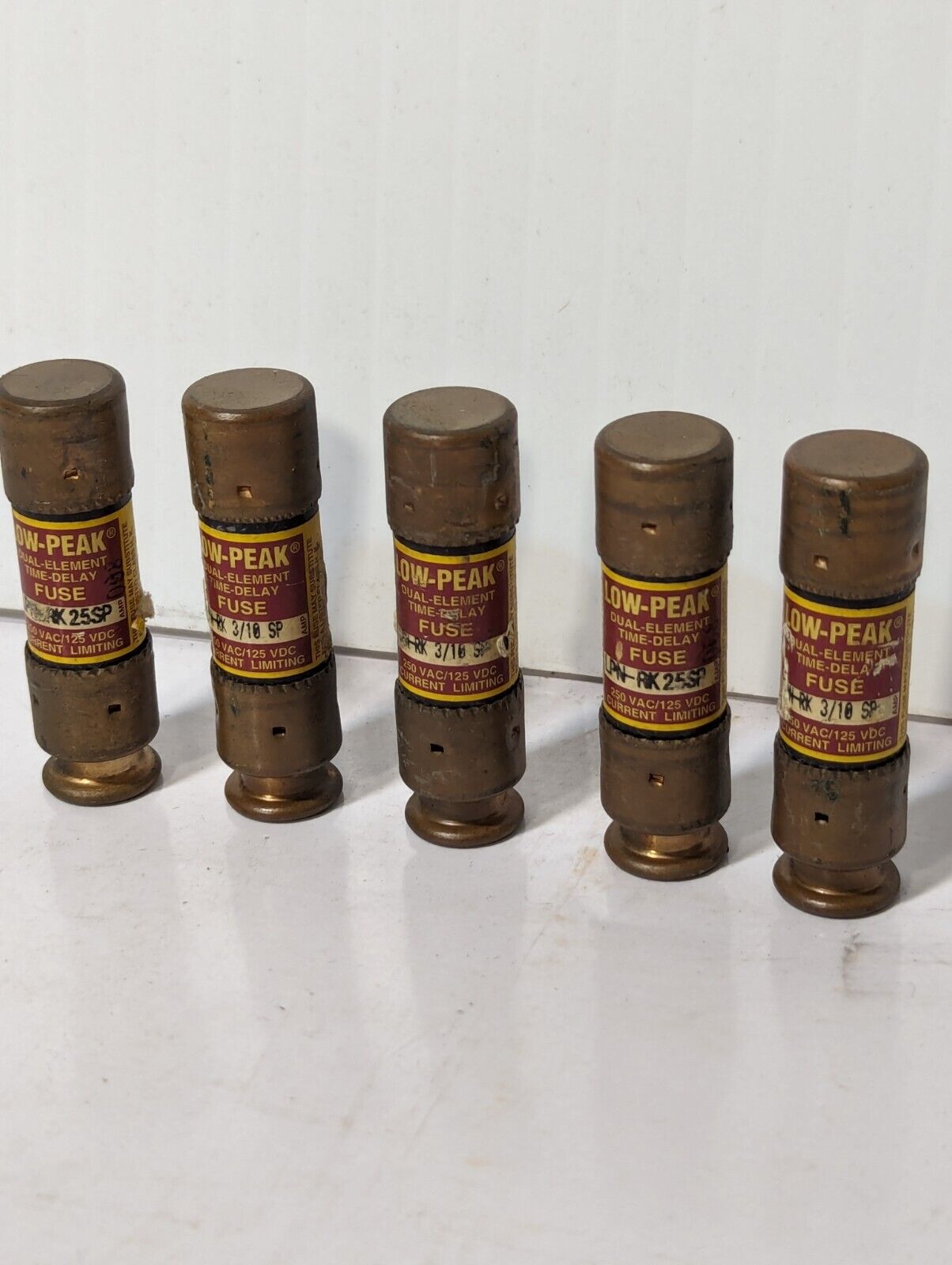 Lot of 2x Buss LPN-RK25SP, 3x Buss LPN-RK3/10SP fuses, 25 and 3/10 A, 250VAC/125