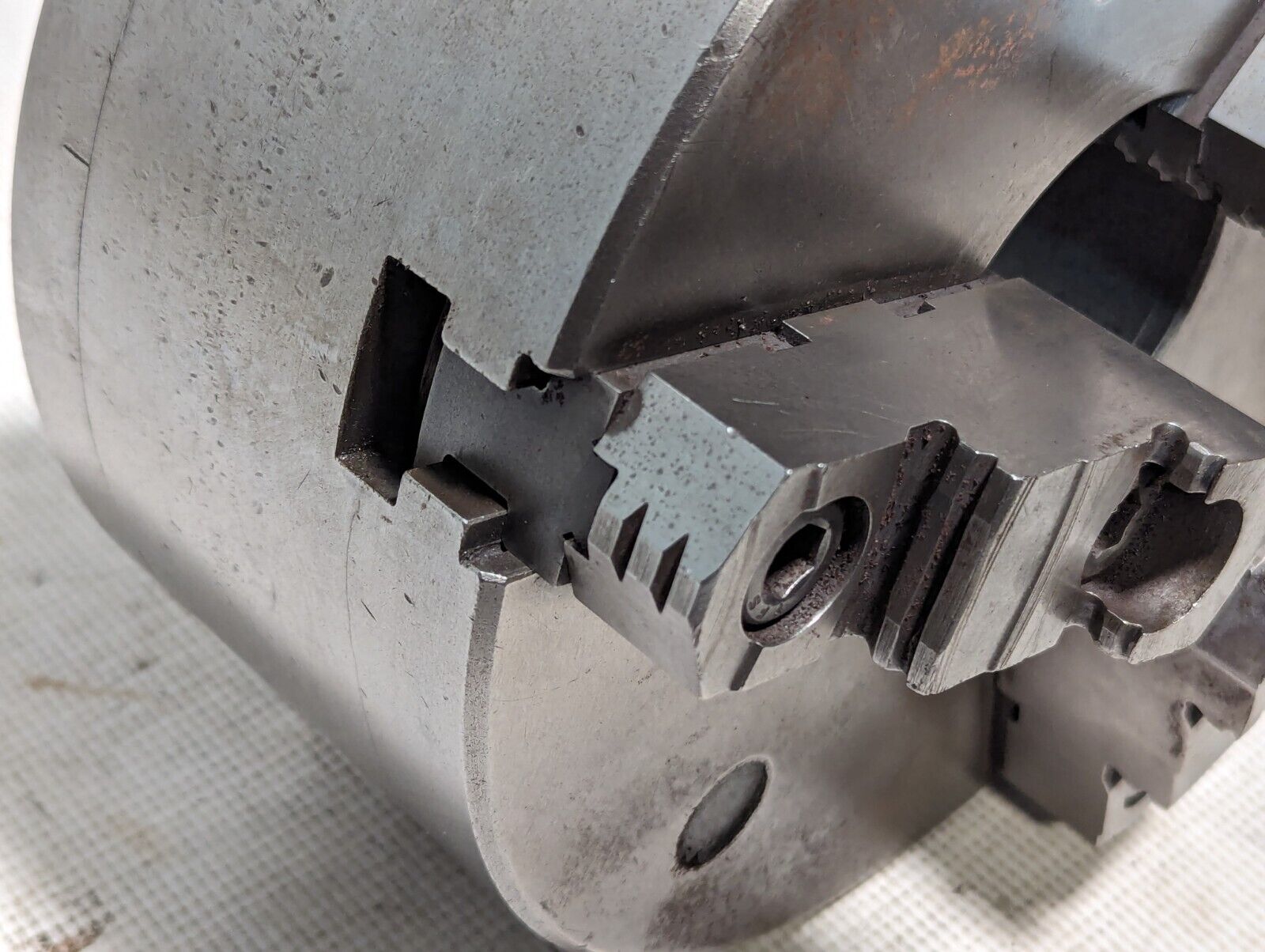 Toolmex 3-883-310P jaws and 10 inch 3-jaw chuck
