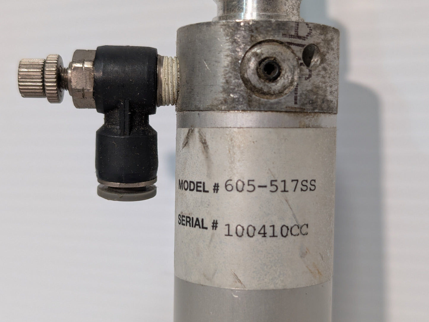 Unbranded 605-517SS Cylinder Industrial Assembly Component Serial 100470CC