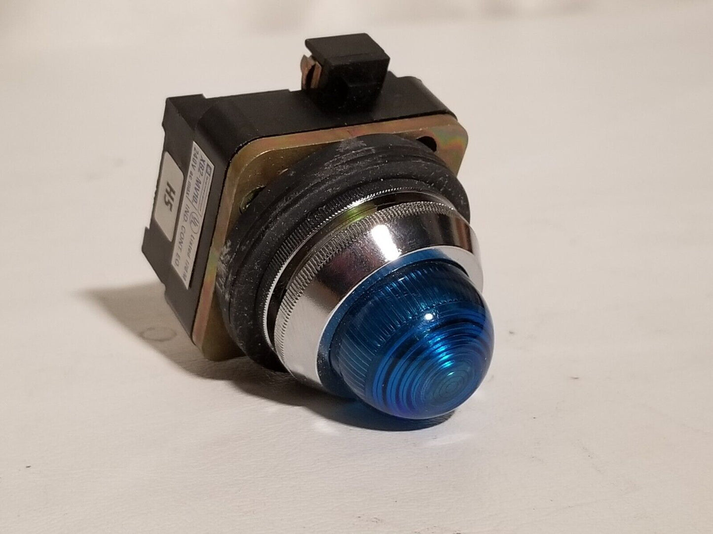 Telemecanique XB2-MV10. 240VAC max, blue pilot light