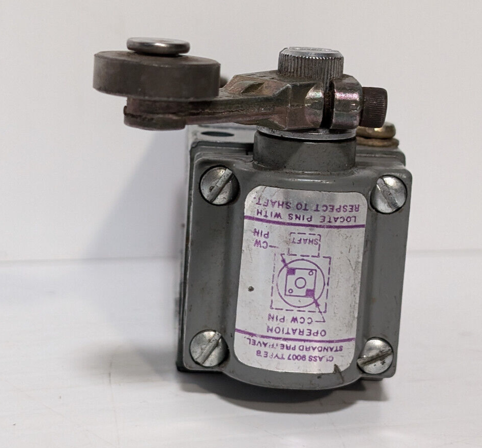 Square D B54B2 Ser 5, Class 9007, Form GL, Heavy Duty Limit Switch, 10 Amp
