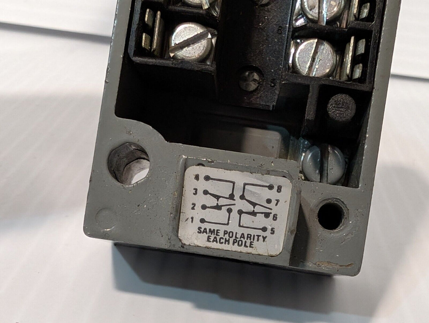 Square D, CL 9007, Type CT-64, Limit Switch Base/Receptacle