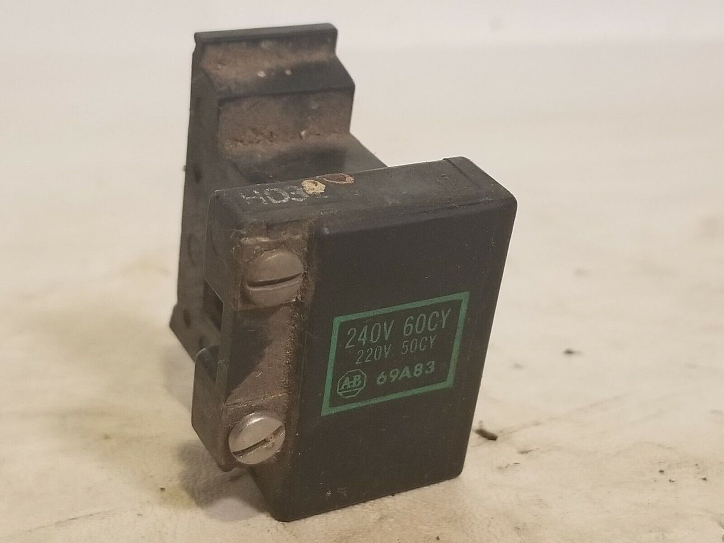 Allen Bradley 69A83 220/240VAC 50/60Hz