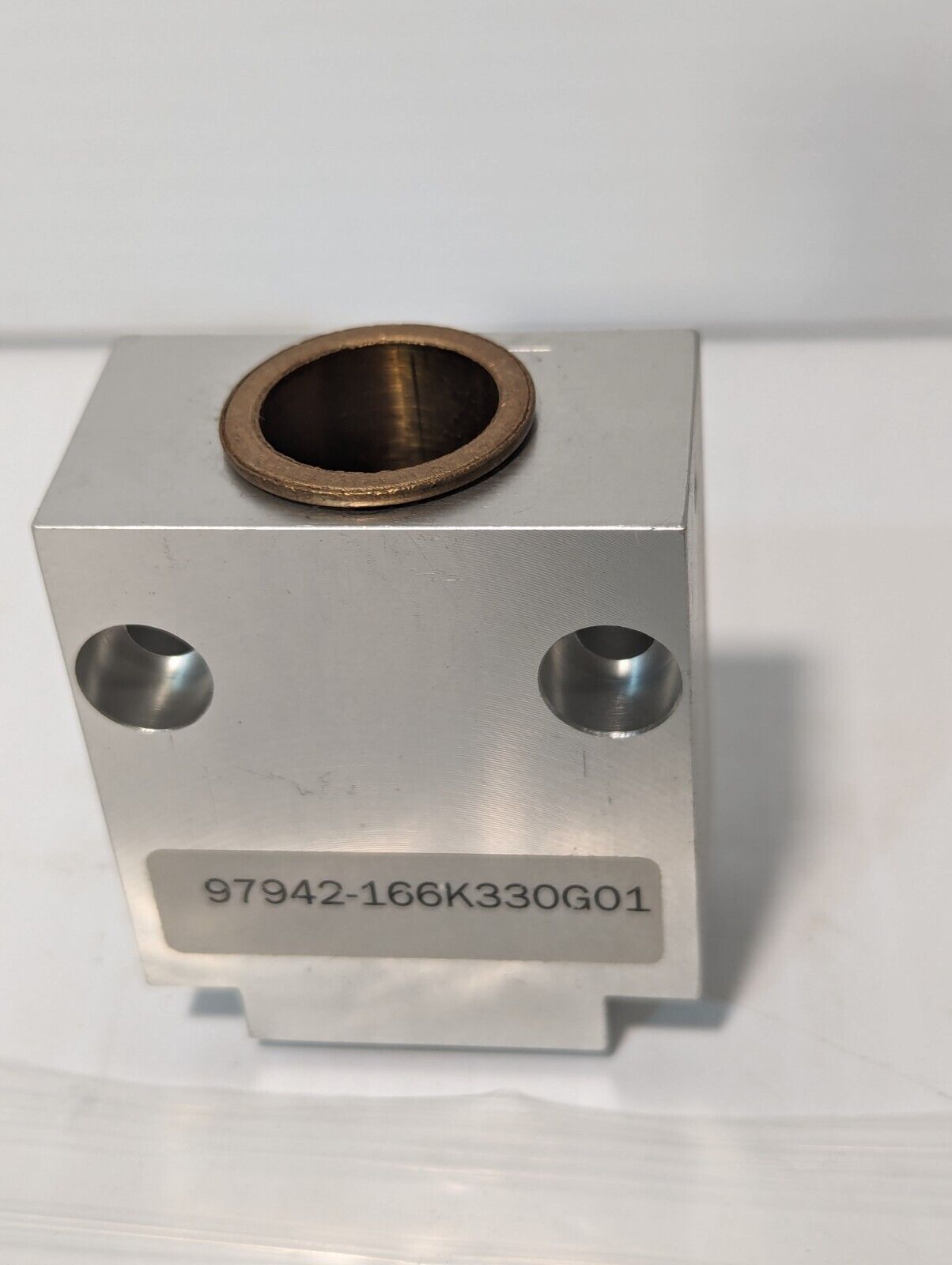 166K330G01 Pivot Block Assembly, 3915-13-000-1833 - Free Shipping