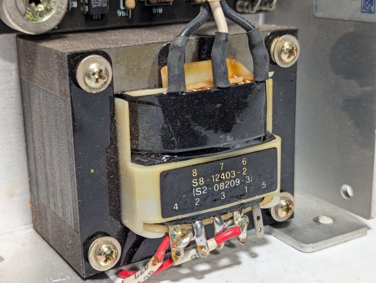 SOLA SLS-24-024 regulated power supply, 24VDC@2.4A out, 100/120/220/230/240VAC