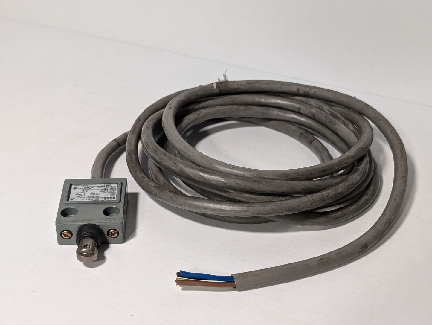 Allen Bradley 802B-CSADBSXC3 Compact Top Push Roller Limit Switch