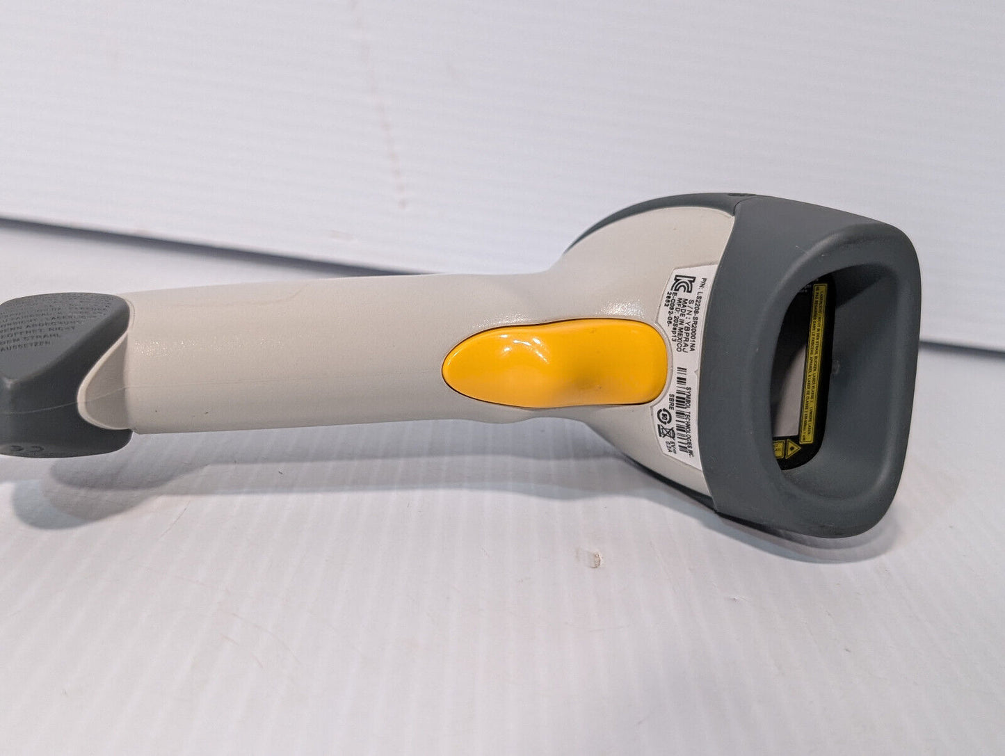 Symbol Technologies LS 2208-SR20001NA Barcode Scanner, Laser, with Cable, 5V