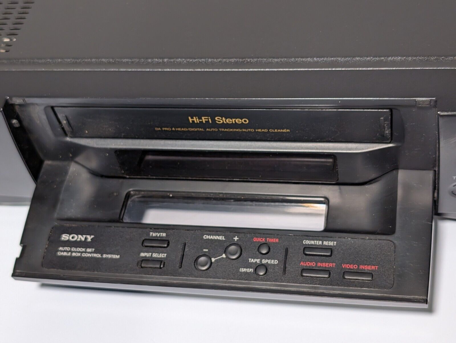 Sony SLV-940HF VCR-Plus Hi-Fi Stereo VHS VCR, Flying Erase Head, No Remote