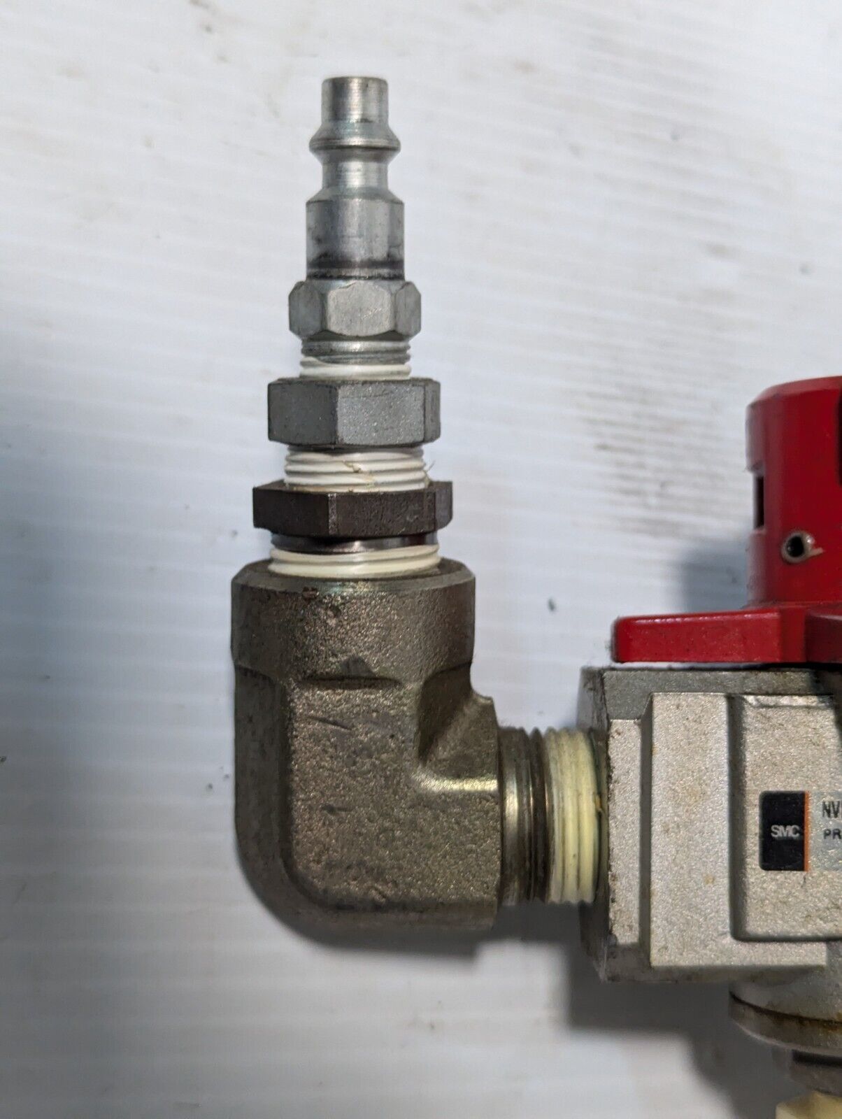 SMC Pneumatic- Regulator Assembly with NAW4000-N04 Regulator - Free Shipping