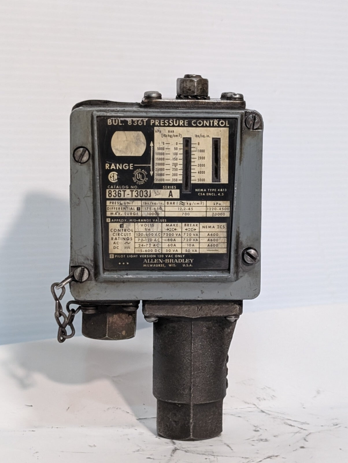 Allen Bradley 836T-T303J Series A Pressure Control Switch 175-650PSI Pilot Light