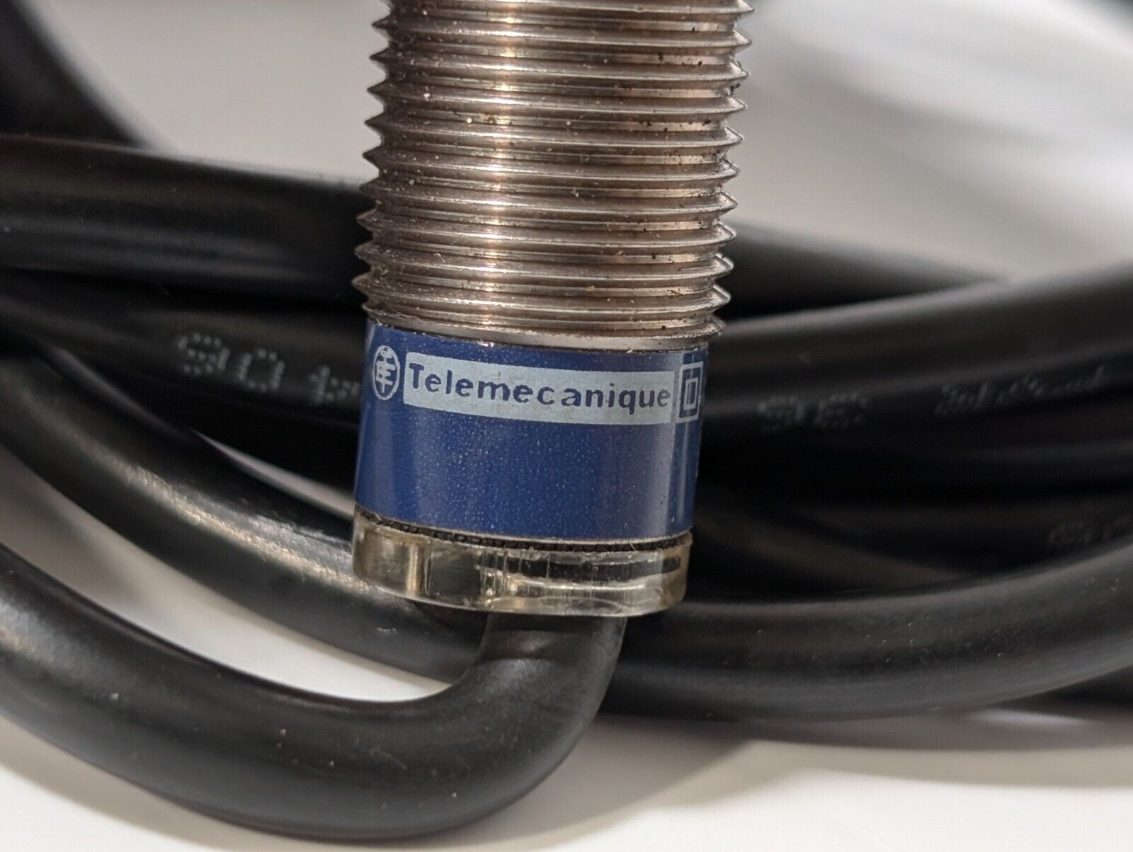 Telemecanique Xs1M12Mb230 Proximity Switch 240Vac 200Ma 240Vac 300Ma