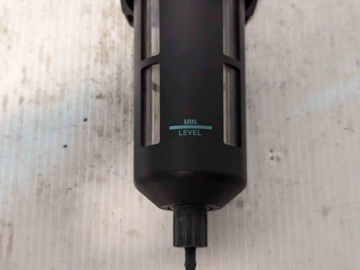Wilkerson L28-03-LK00 Pneumatic Lubricator+Returns
