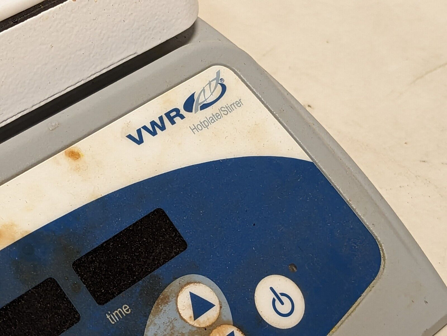VWR 810 digital heating stir plate, cat. no. 11301-012, 7x7 glass top, 120VAC
