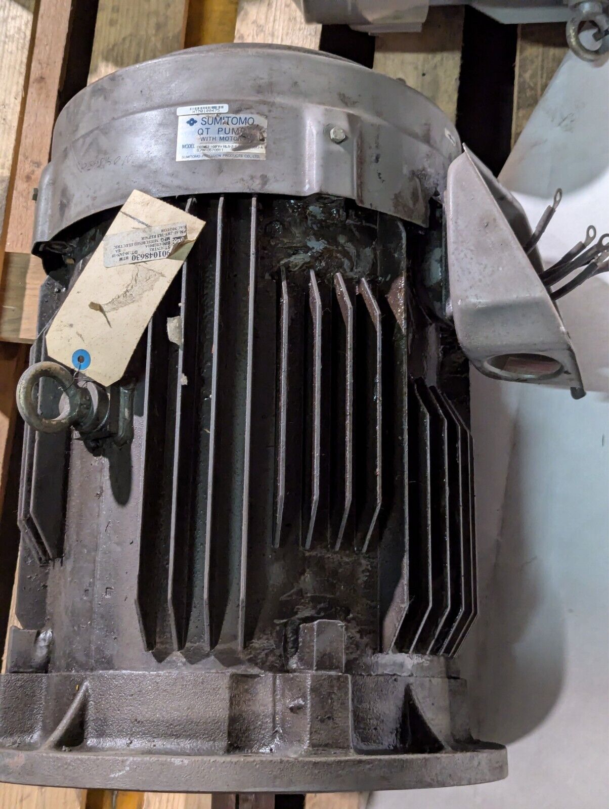 Sumitomo QT Pump with Motor: CQTM63-100FV+18.5-2-T-M208-S1307J-A