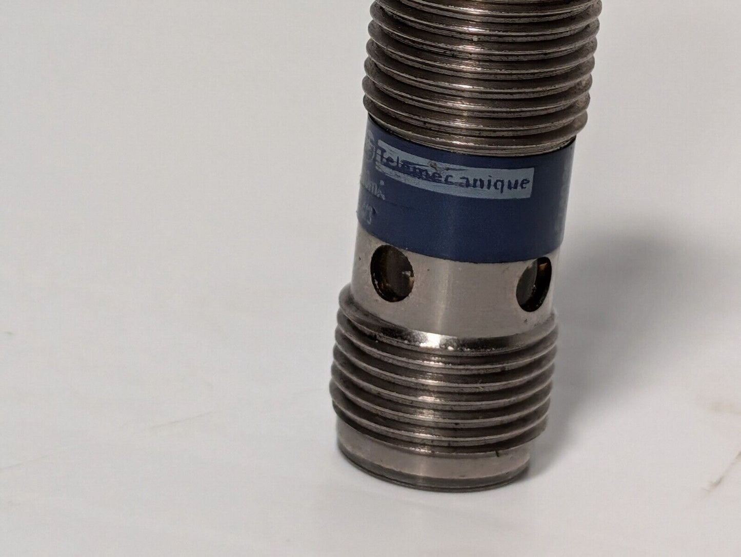 Telemecanique XS2N12PA340D Inductive Proximity Sensor, 12-24vdc, Barrel
