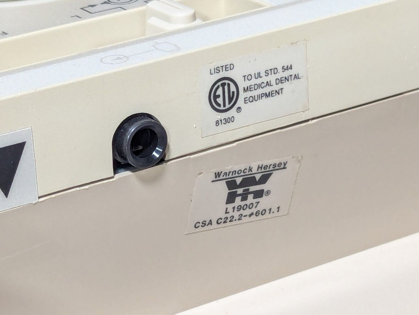 Welch Allyn AM 232 manual audiometer with manual and accessories as pictured