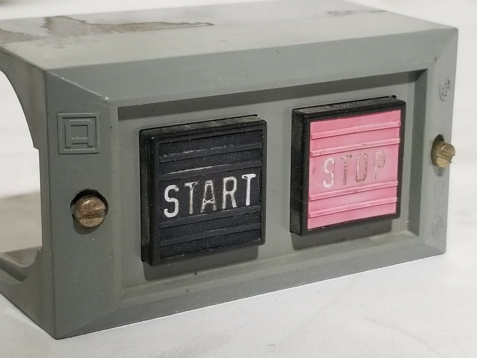 Square D Control Station 9091BG201 600VAC VDC, START, STOP buttons