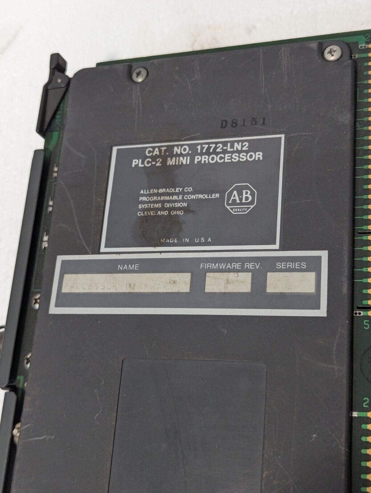 Allen-Bradley 1772-LN2 PLC-2 Mini Processor Programmable Controller with Key