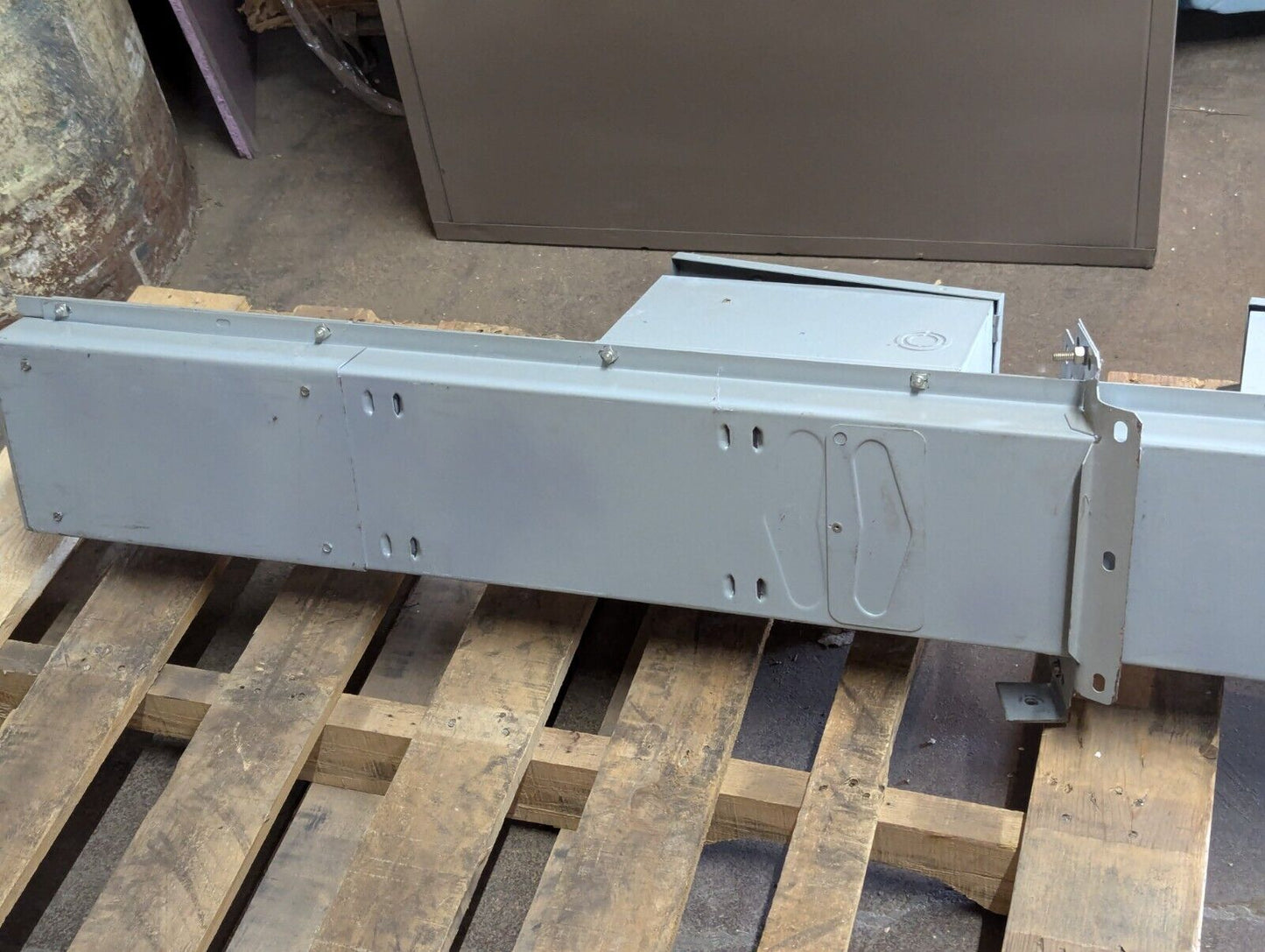 I-T-E ABD4024 BD Busway, 225A, 480/277V, 3 phase, 4 wire, 10 ft, Aluminum