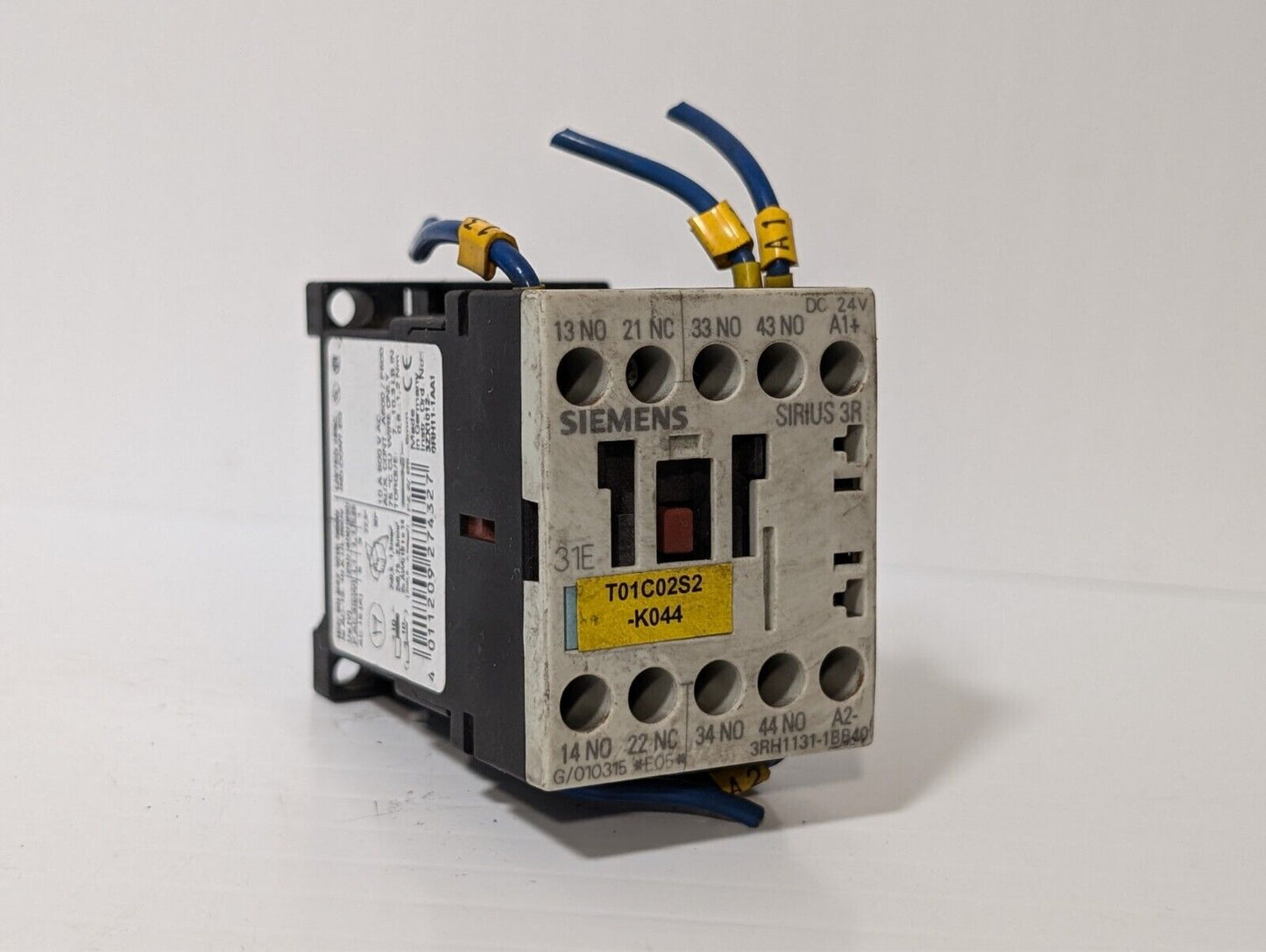 (13) Siemens Sirius 3RH1131-1BB40 Auxiliary Contactor 6A 24V 1.1kW 3 Pole Coil