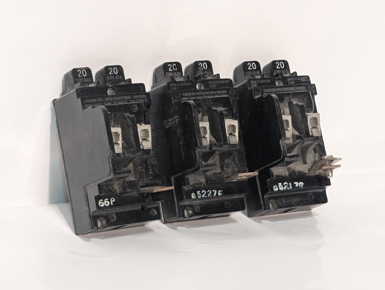 Square D / Und. Lab. P2020 Circuit Breaker, 20 Amp, 2-Pole