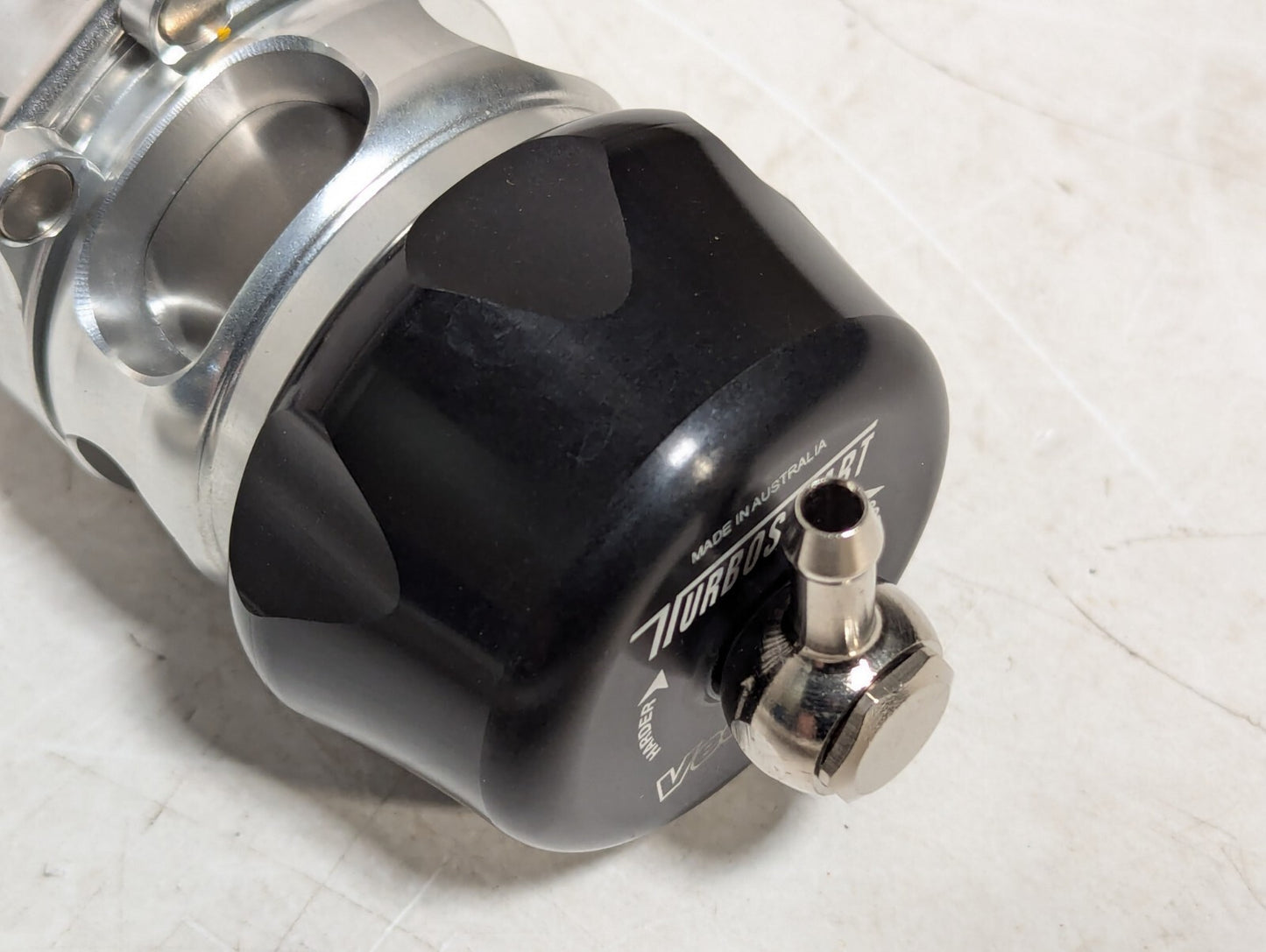 Turbosmart TS-0205-1131 Vee Port Pro Black BOV Blow Off Valve Universal 38mm
