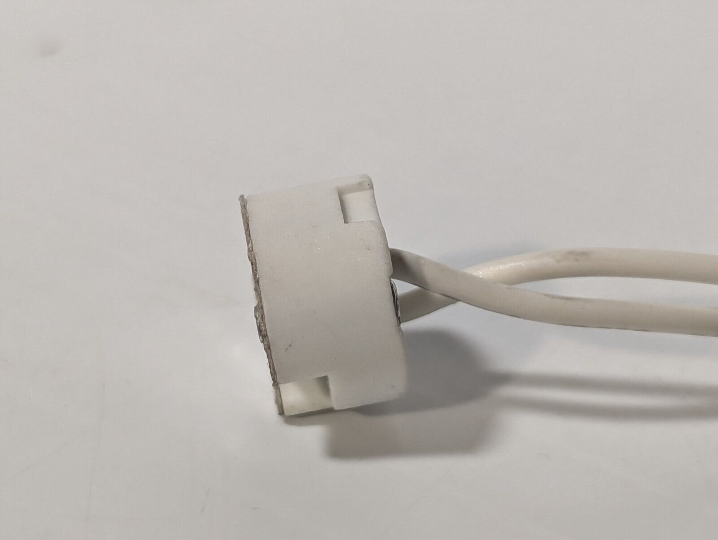 (42 Pack) MR16 GU5.3 Socket for Halogen/LED Lamps