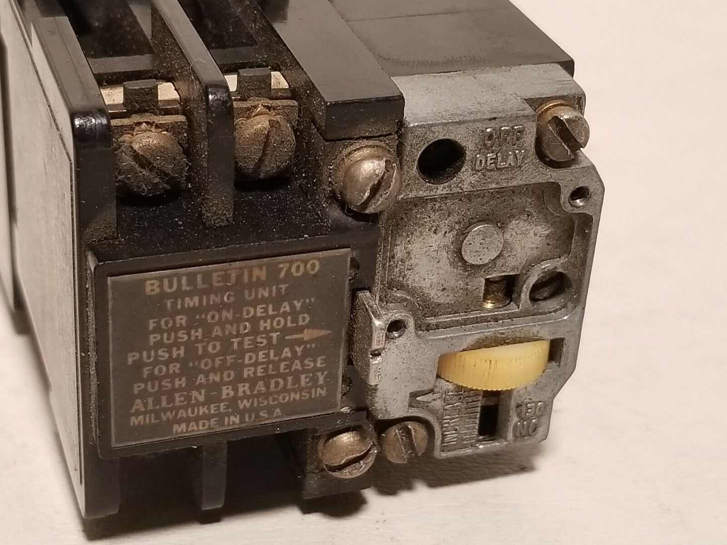Allen Bradley 700-N200A1 Relay with 700-NT Timing Relay, 110/120VAC coil