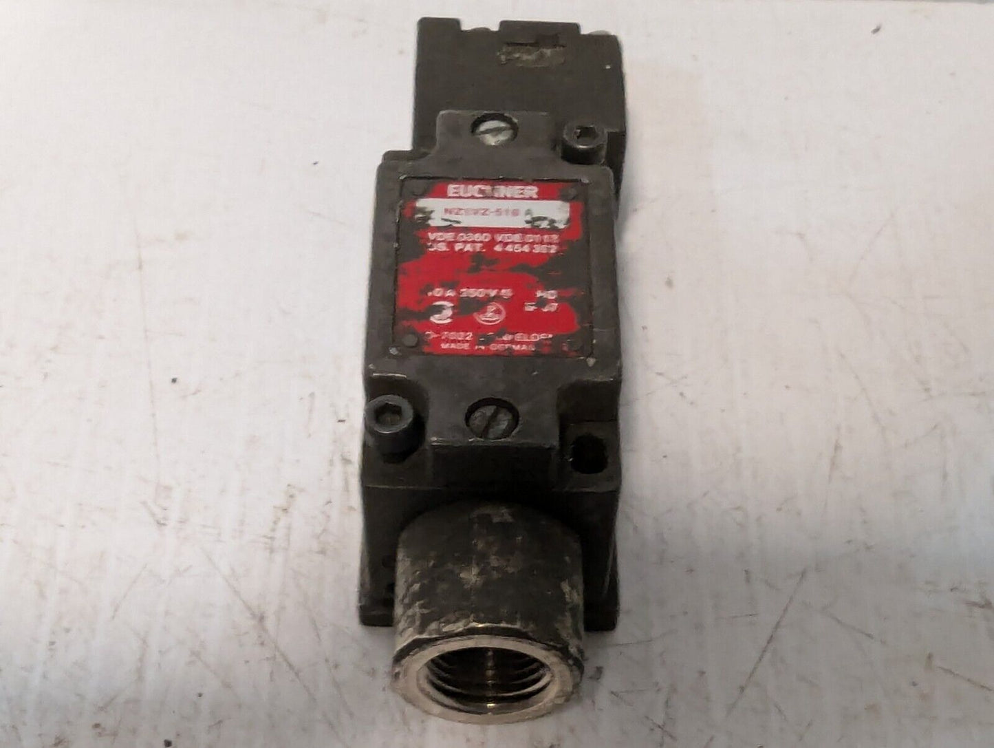 Euchner NZ1VZ-518 A Safety Switch Interlock 10AMP 250VAC, poor - Free Shipping