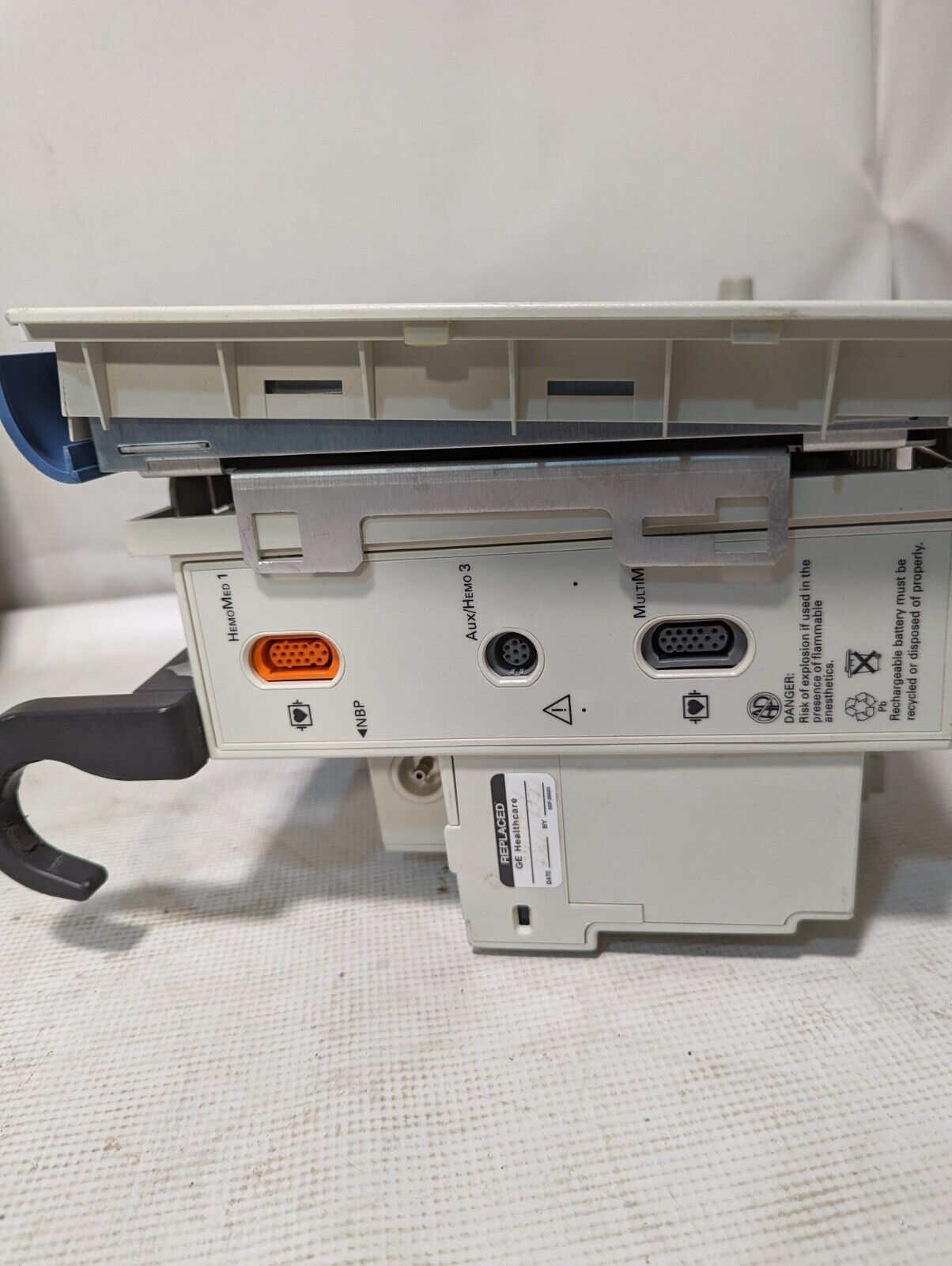 Draeger MS13466E539D Infinity Delta monitor for parts or prop