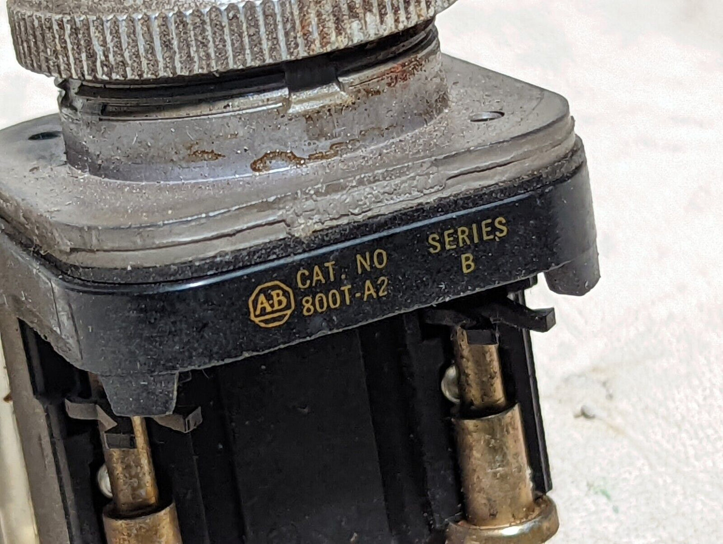 Allen-Bradley 800T-A2, ser. B, black pushbutton switch, heavy duty, 600VAC max
