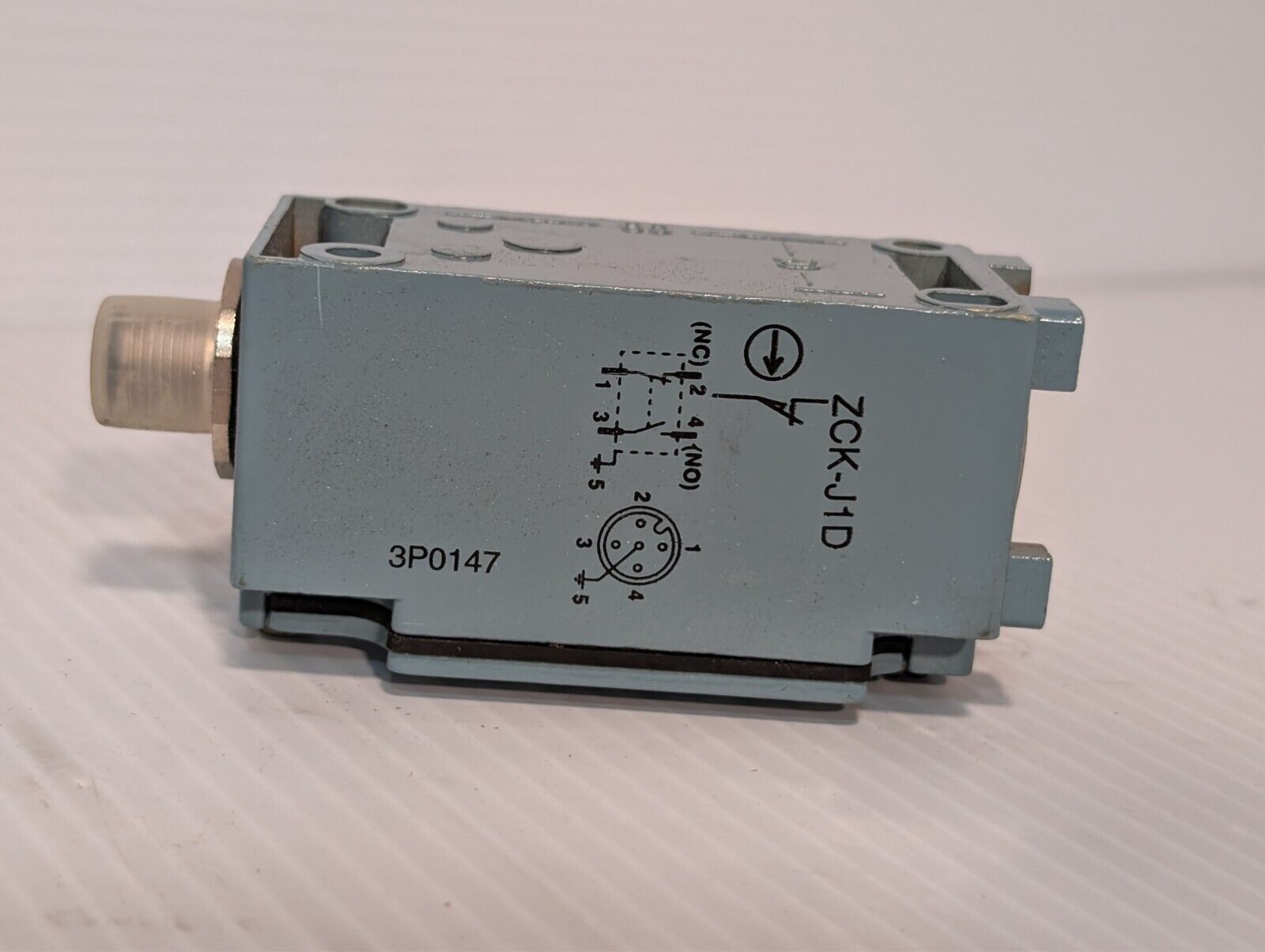 Telemecanique ZCKJ1D Limit Switch Body 038875 2-Pole 1NC+1NO Metal Fixed-Type