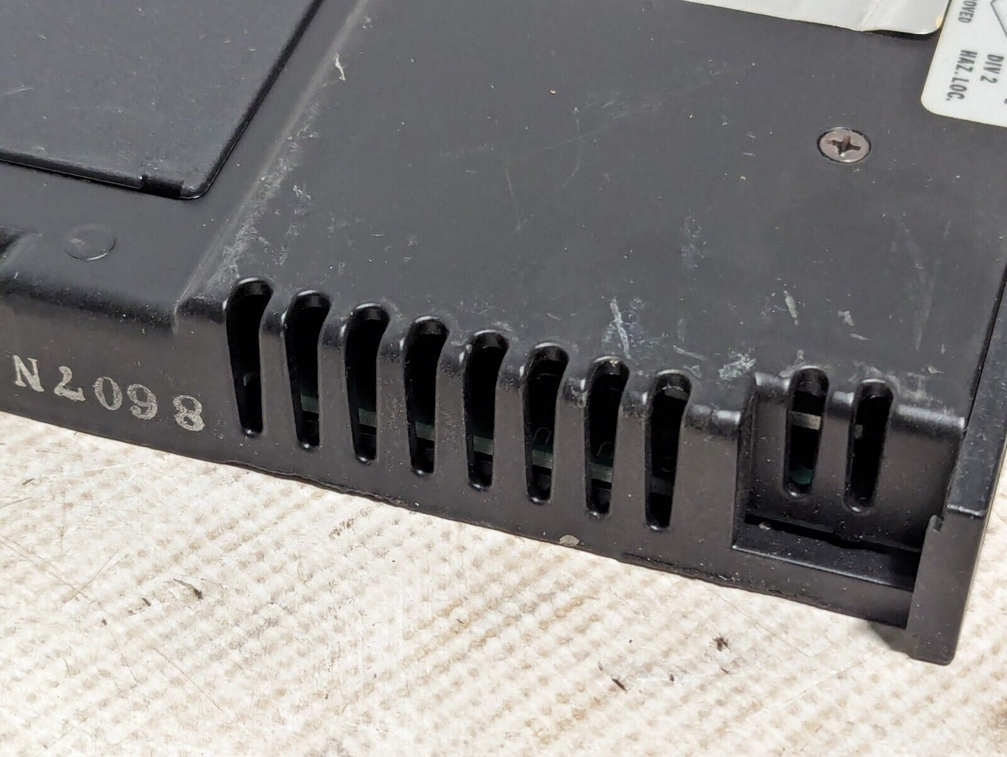 Texas Instruments model 500-5011 Output Module, 110 VAC