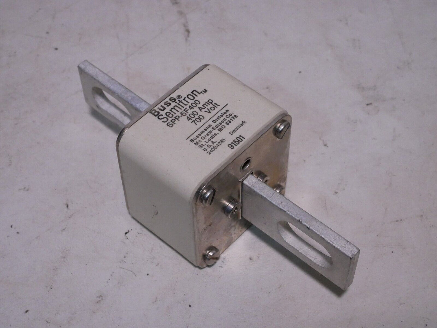 Bussmann SPP-6F400 400 Amp, 700 Volt, Square Body Blade Fuse