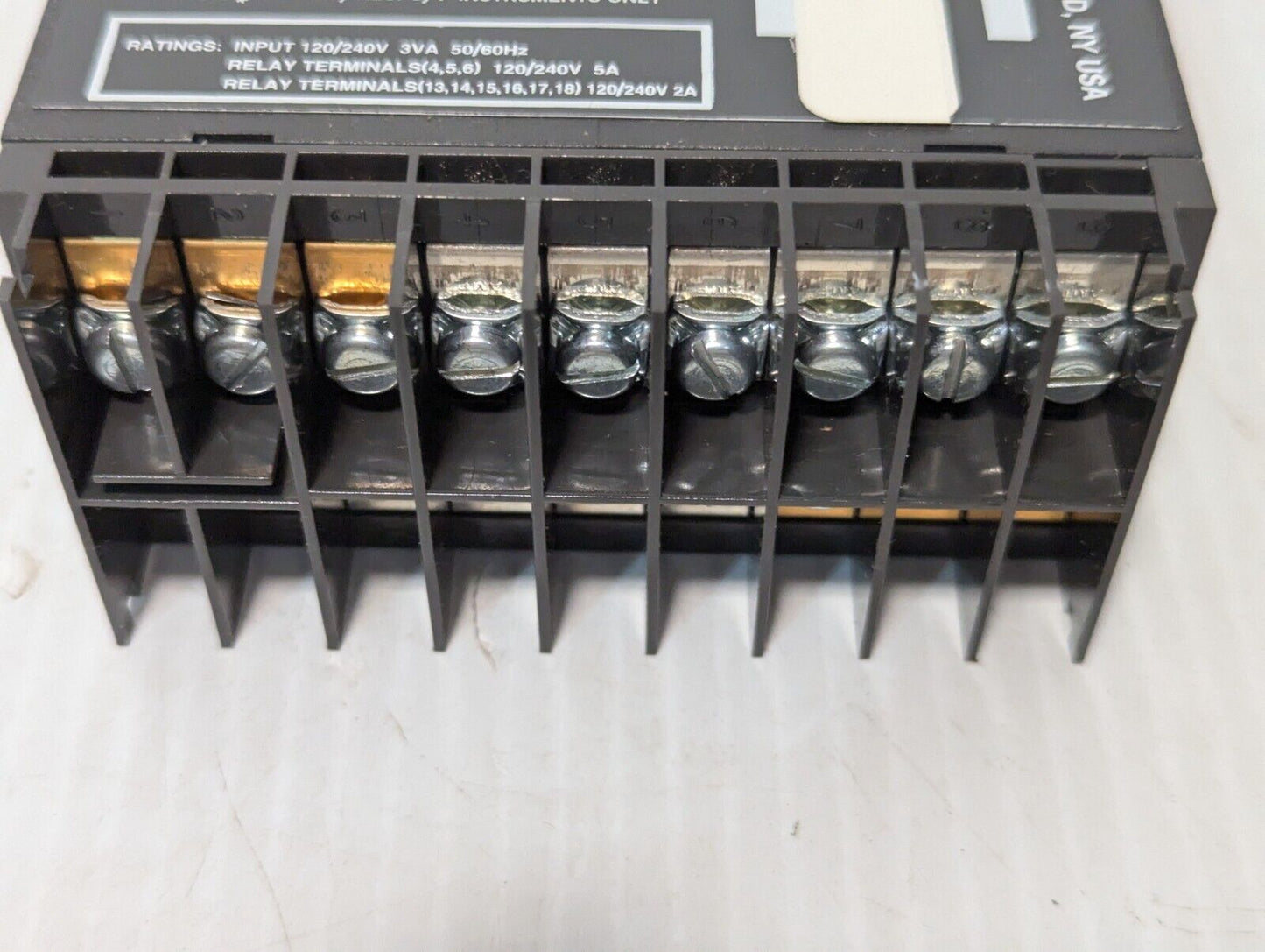 West Instruments M3810 L02 T1418 00 H10 Temperature Controller - Free Shipping