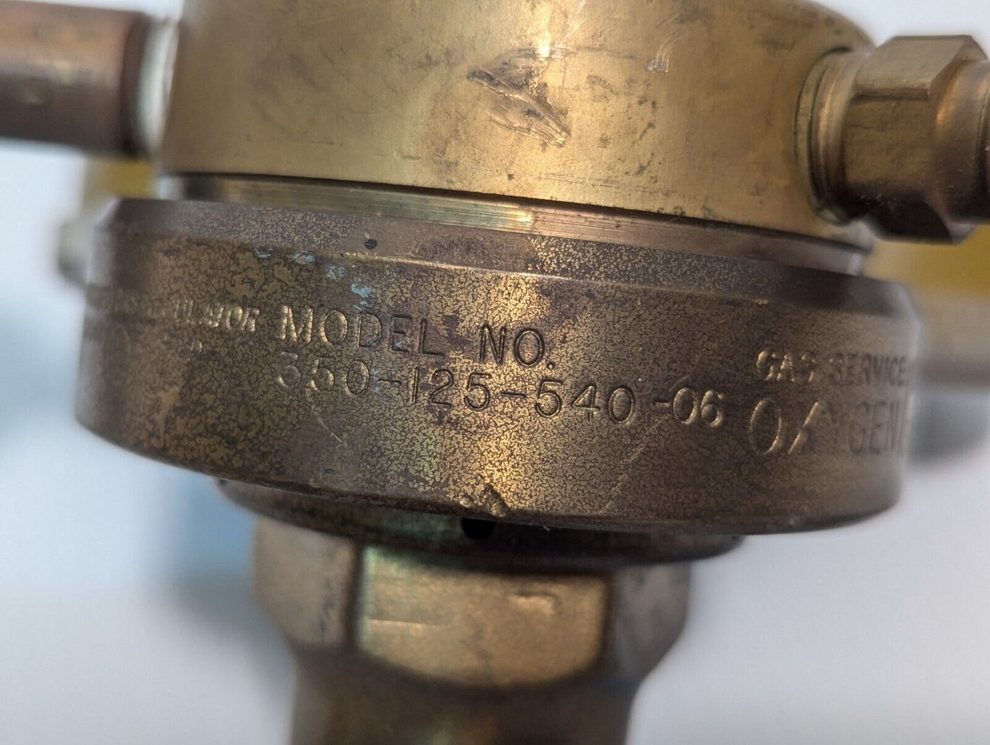 Weldmark 350-125-540-06 3000PSI Oxygen Gas Regulator -Free Shipping-