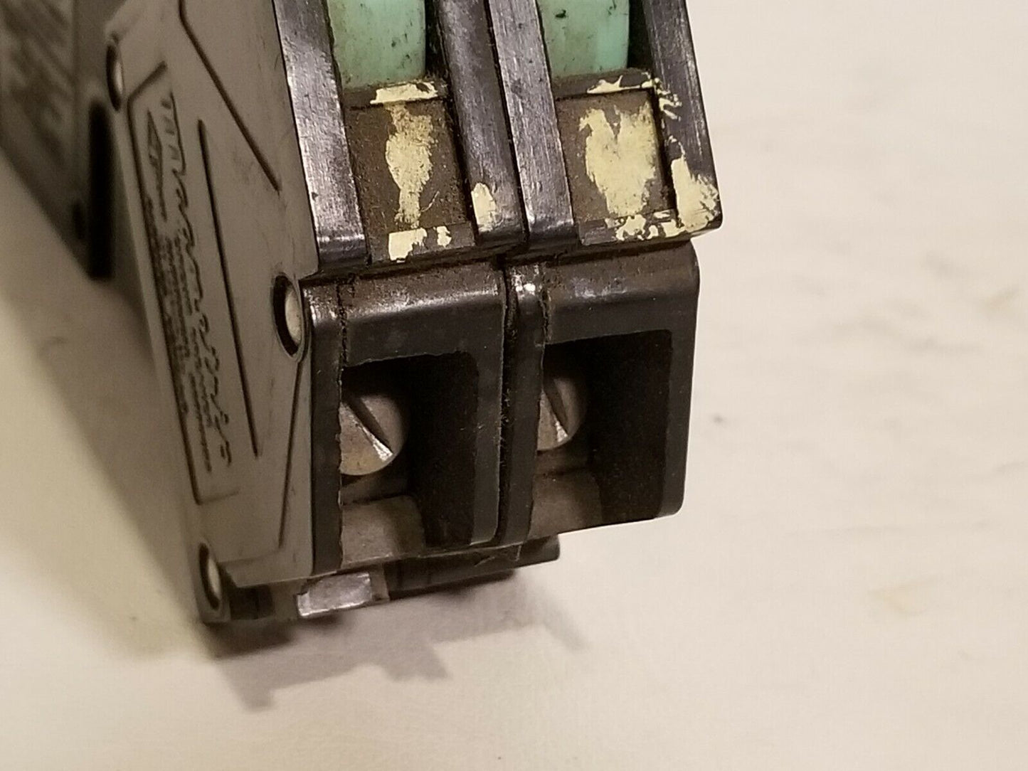 Zinsco TC230 TC30 2 Pole Circuit Breaker Individual Trip 30A 120VAC