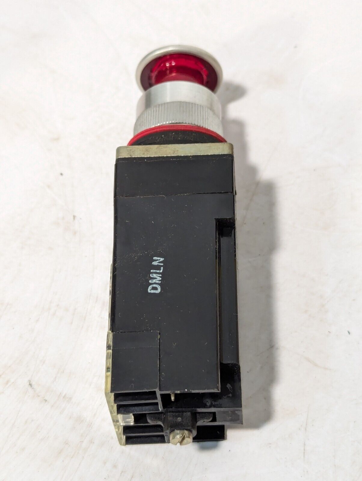 Allen Bradley 800MR-FXP16X Push-Pull Control , 110/120V, Illuminated Red