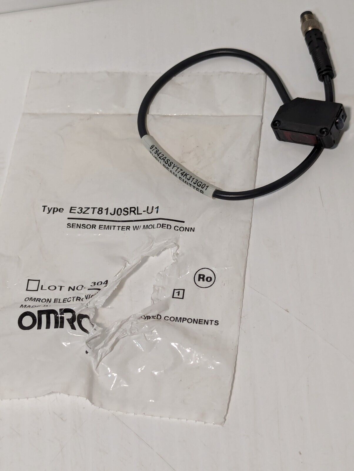 Omron E3ZT81J0SRL-U1 Photoelectric Sensor Assy Emitter - Free Shipping