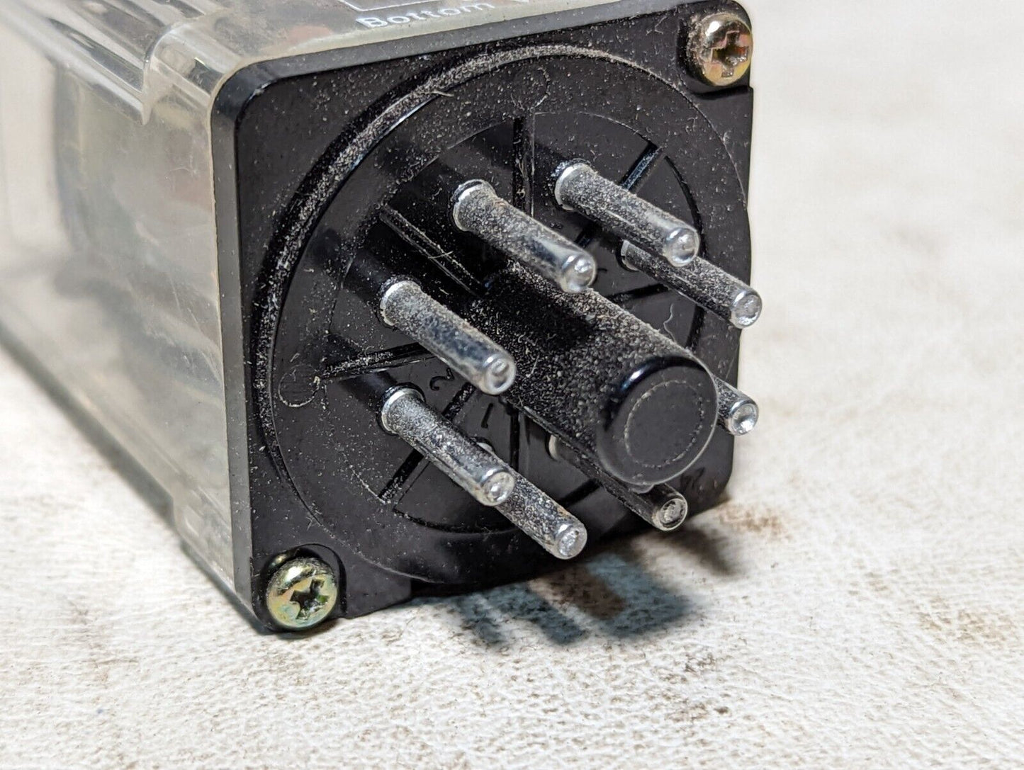 Lot of 29 omron MK2EPN-UA-AC120 relays; resistive: 10A, 230VAC/28VDC, coil: 120V