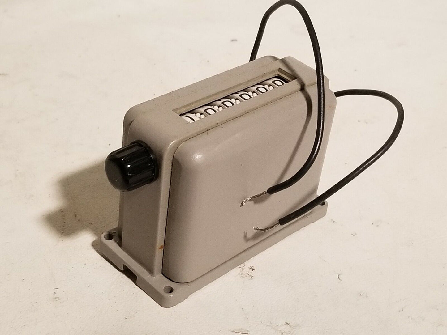 Veeder-Root counter electric, Form no. B 120606 010 115 VAC, 60 CPS, 8 watts