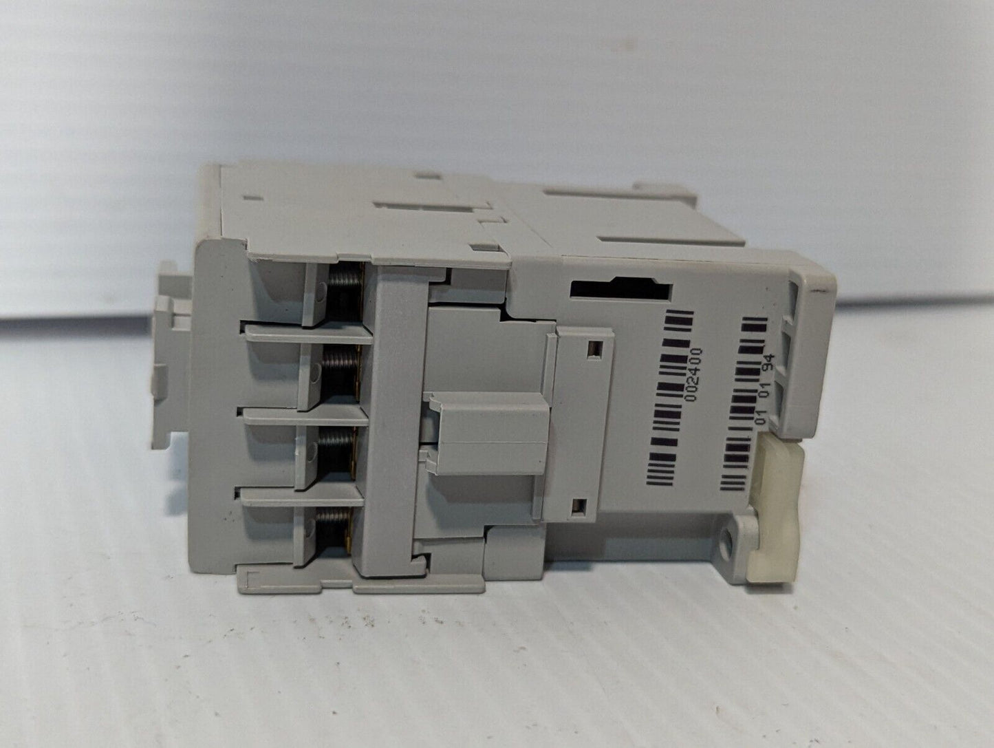 Allen Bradley 100-C09EJ10 IEC Contactor, 24 VDC Coil, 100-C09E*10, New with Box