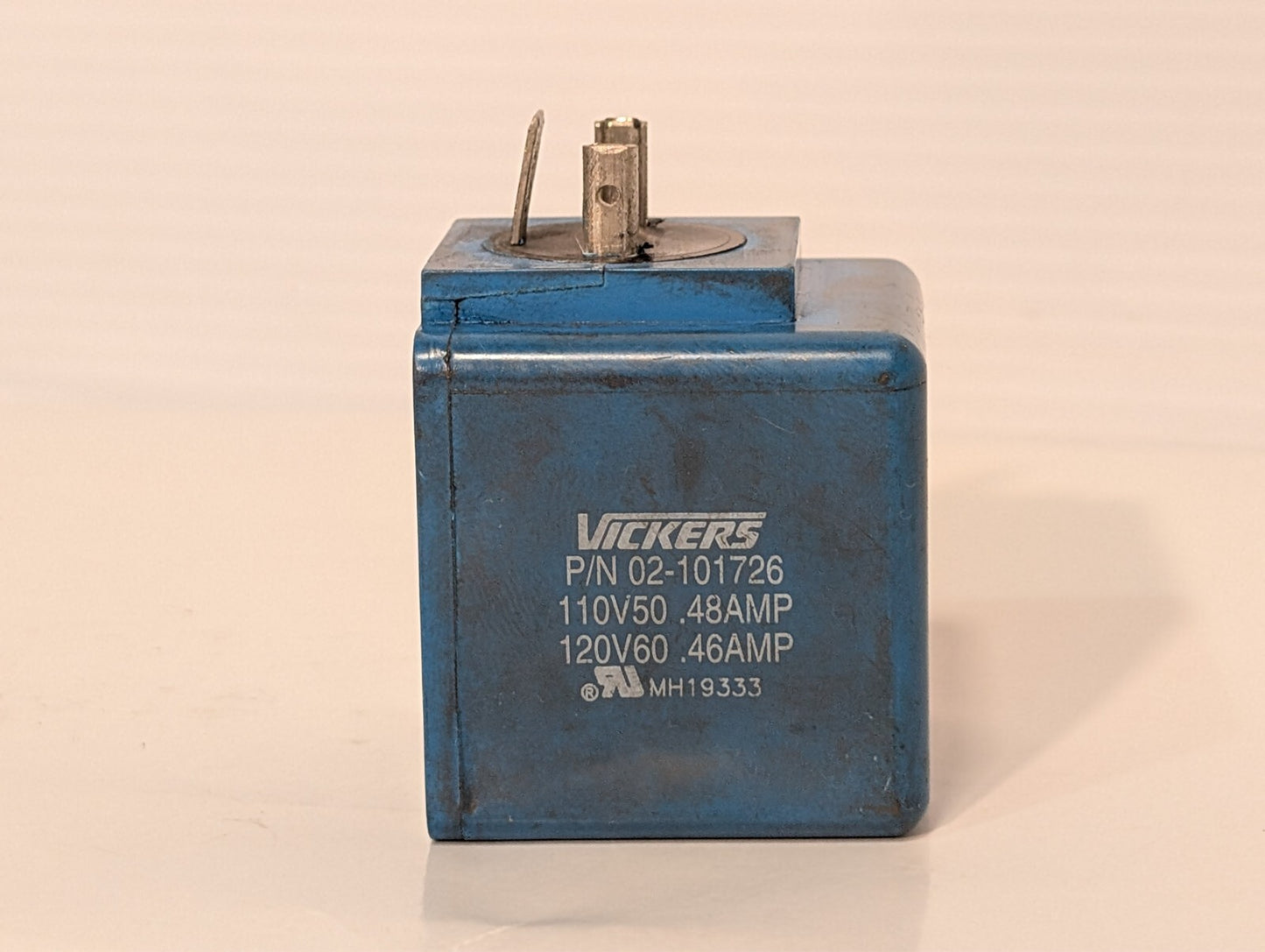 Vickers 02-101726 02101726 Solenoid Coil P/N 02-101726