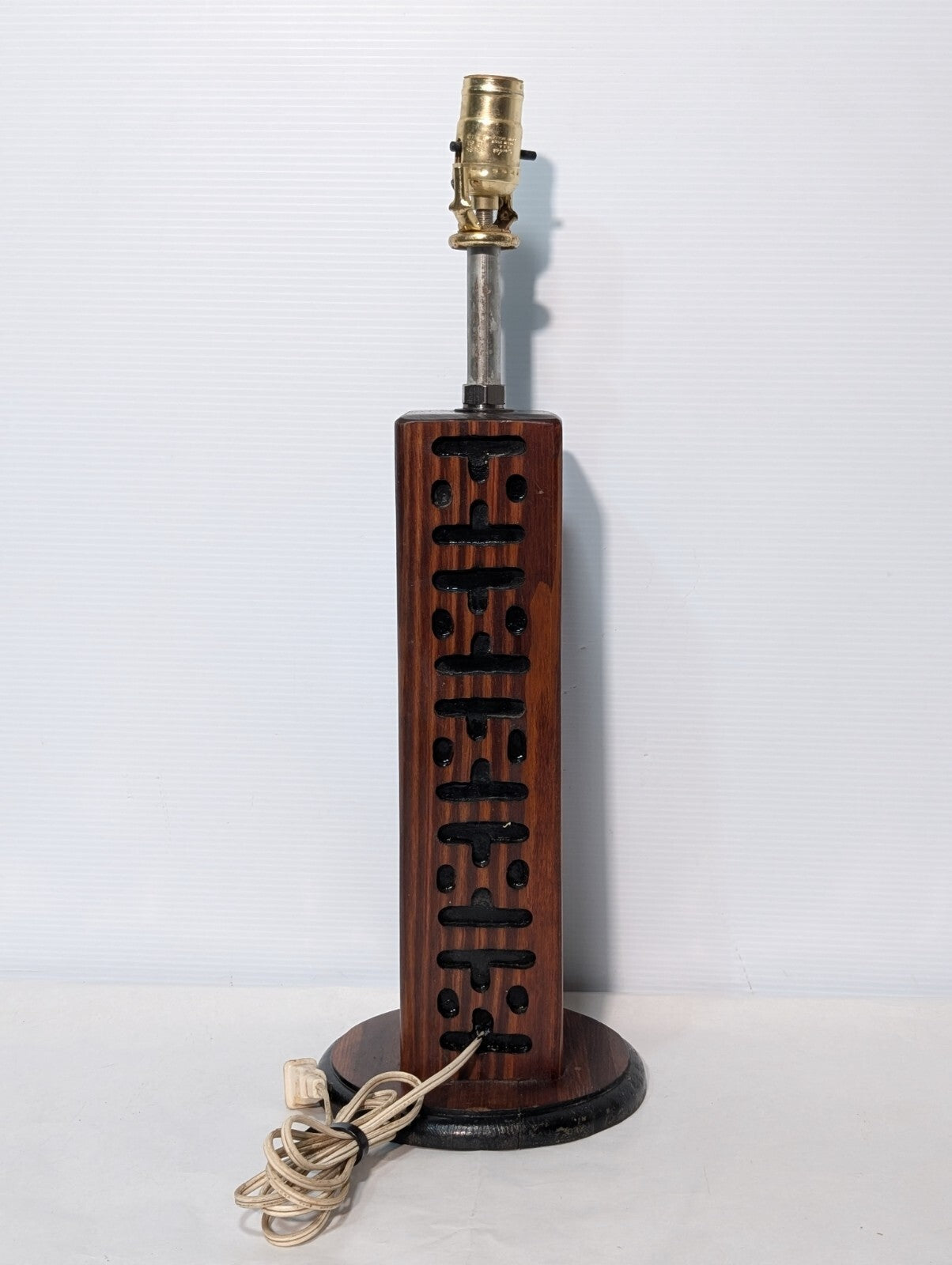 Vintage Wooden Table Lamp With Engraved Pattern 21" Tall 7" Wide Base